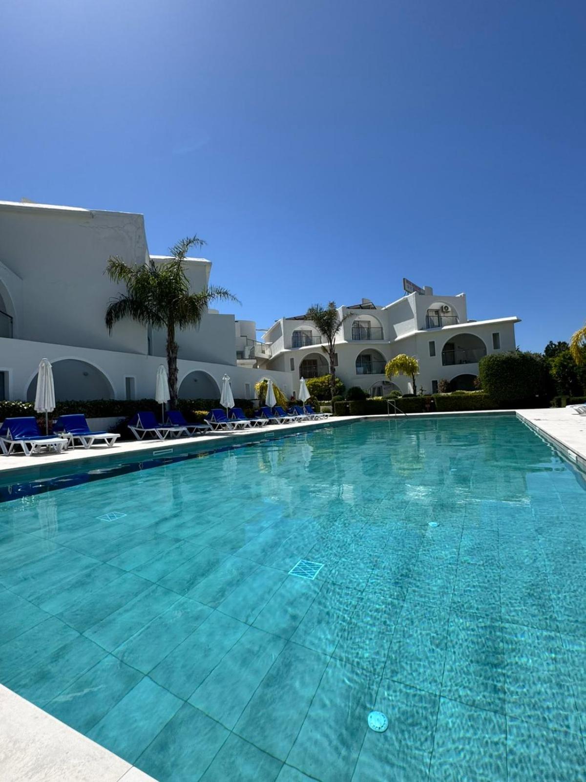 潘德里姆酒店式公寓 Paphos 外观 照片