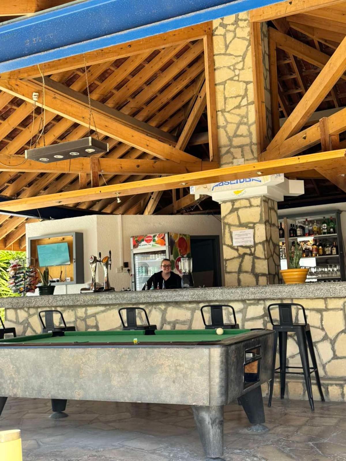 潘德里姆酒店式公寓 Paphos 外观 照片